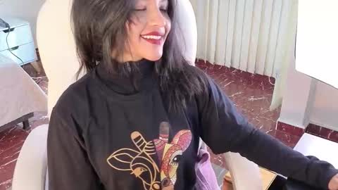 petite_molly_ online show from 01.07.26