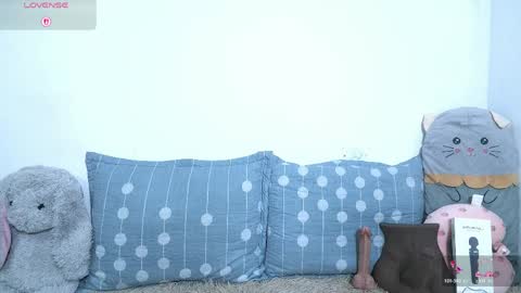 petite paola online show from 04.18.26