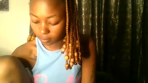 petite_queen69 online show from 06.23.26