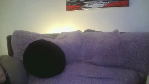 Snapshot of petite_treat_ chatting on 01.11.25 petite treat online show from 01.11.25