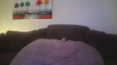 Snapshot of petite_treat_ chatting on 02.01.25 petite treat online show from 02.01.25