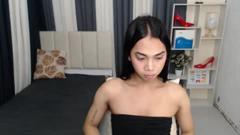 Yukie online show from 11.25.25