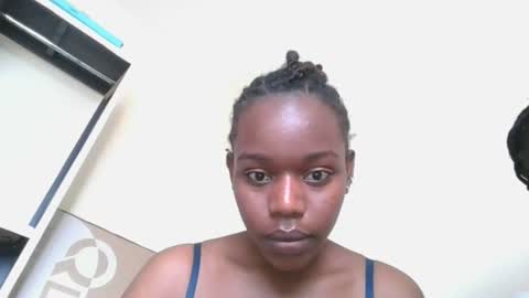 Snapshot of petiteblackjuicy chatting on 06.29.26 Amara online show from 06.29.26