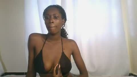 Snapshot of petiteblackjuicy chatting on 07.13.26 Amara online show from 07.13.26