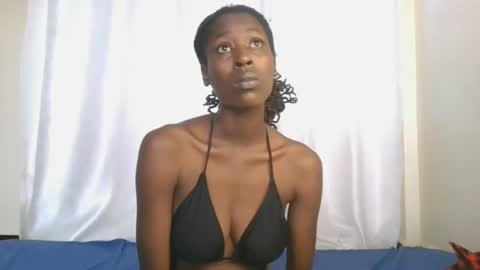 Snapshot of petiteblackjuicy chatting on 07.15.26 Amara online show from 07.15.26