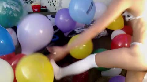 Snapshot of petitecindyluna chatting on 01.15.25 C online show from 01.15.25