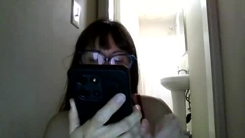 Snapshot of petitedoll30 chatting on 05.19.26 Petitedoll30 online show from 05.19.26