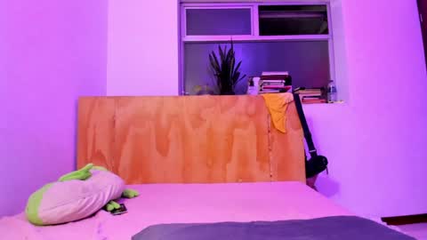 Lunna online show from 01.15.25