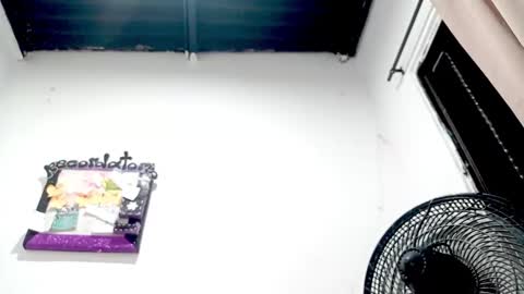 danna online show from 11.18.25