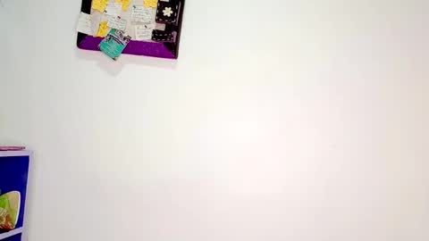 Snapshot of petiteivoryqueen chatting on 05.10.26 danna online show from 05.10.26