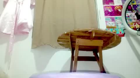 Snapshot of petiteivoryqueen chatting on 07.11.26 danna online show from 07.11.26