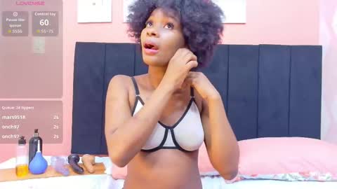 Snapshot of petitelittleebony chatting on 02.26.26 little sharon online show from 02.26.26