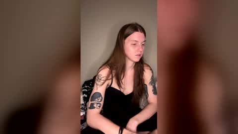 Snapshot of petiteratt chatting on 05.18.26 I am very new and dont know what im doing lol online show from 05.18.26