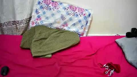 petitetasha online show from 11.03.25