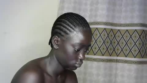 petitte_gyaal online show from 11.26.25