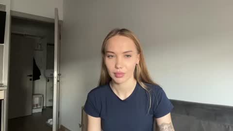 Snapshot of petraartiaga chatting on 07.30.26 Amelie online show from 07.30.26