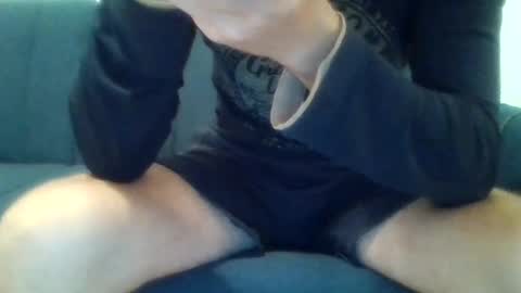 Snapshot of petrov96 chatting on 06.12.26 mondraker online show from 06.12.26