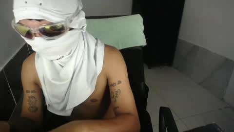 Snapshot of petty_boy777 chatting on 04.30.26 petty_boy777 online show from 04.30.26