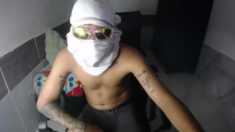 Snapshot of petty_boy777 chatting on 05.05.26 petty_boy777 online show from 05.05.26
