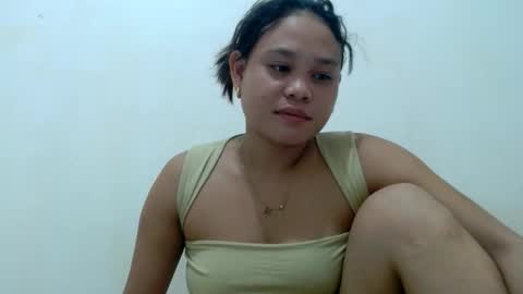 Snapshot of petty_yumii chatting on 06.06.26 petty_yumii online show from 06.06.26