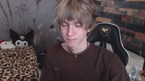 Snapshot of pexxide chatting on 02.28.26 soren online show from 02.28.26