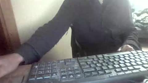 Snapshot of peyo873996 chatting on 04.15.26 peyo873996 online show from 04.15.26