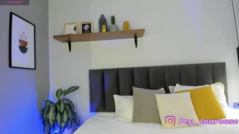 Peyton Rosse online show from 09.28.25