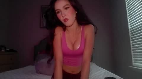 Snapshot of peytonwalkerr chatting on 05.29.26 peytonwalkerr online show from 05.29.26