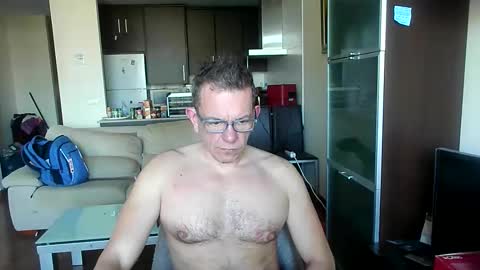 Snapshot of pg19clp4191zm chatting on 02.05.26 Alex online show from 02.05.26