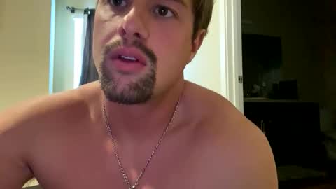 Snapshot of phatasswhiteboyyyy chatting on 04.08.26 phatasswhiteboyyyy online show from 04.08.26