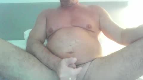 Snapshot of phil279 chatting on 10.05.25 Phil online show from 10.05.25