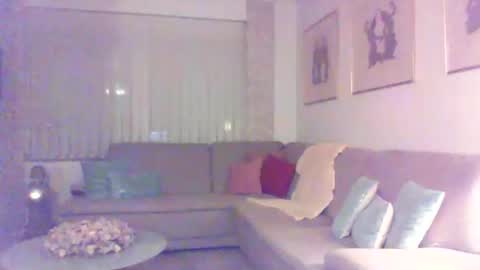 Snapshot of phil279 chatting on 12.18.25 Phil online show from 12.18.25