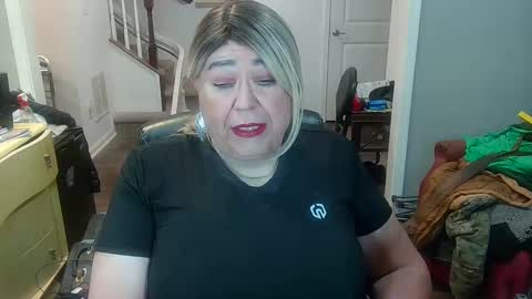 Snapshot of phillyguy195601 chatting on 10.06.25 Geri online show from 10.06.25