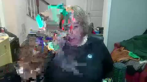 Snapshot of phillyguy195601 chatting on 11.23.25 Geri online show from 11.23.25