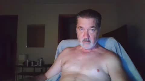 slave online show from 10.14.25