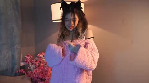 Snapshot of philomenafrost chatting on 12.05.24 Hitomi oo online show from 12.05.24