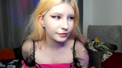 Phoenixvale Pls follow me online show from 11.25.25