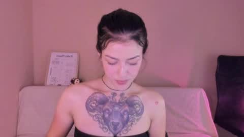 Snapshot of phoenixx_x chatting on 04.04.26 phoenixx_x online show from 04.04.26