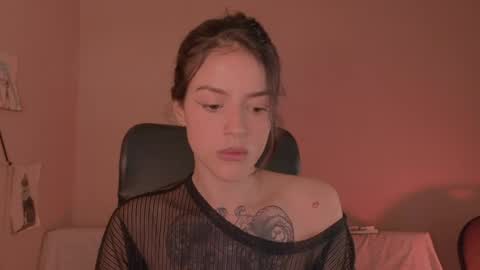 Snapshot of phoenixx_x chatting on 05.02.26 phoenixx_x online show from 05.02.26