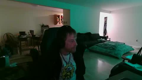 Snapshot of phrostdd chatting on 05.04.26 FrankenDaddy online show from 05.04.26