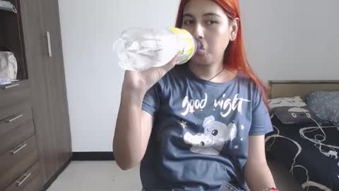 Snapshot of pia_alonzo30 chatting on 04.20.26 izzy online show from 04.20.26