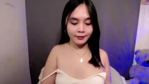 Snapshot of pia_intownx chatting on 02.08.26 Ms Pia online show from 02.08.26