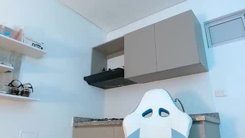 Liz online show from 02.26.25