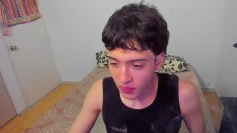 picaszomilos350 online show from 03.22.26