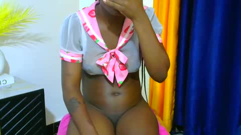 Snapshot of pickme60 chatting on 02.18.25 pickme60 online show from 02.18.25