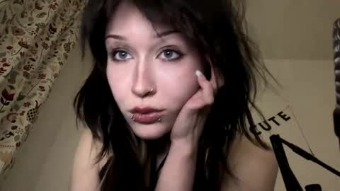 Snapshot of pickuptati chatting on 05.27.26 Kasey online show from 05.27.26