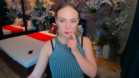 Emelie online show from 01.09.25