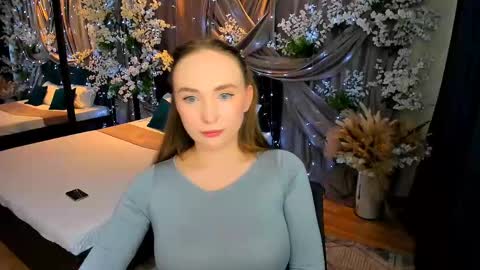 Emelie online show from 03.09.25