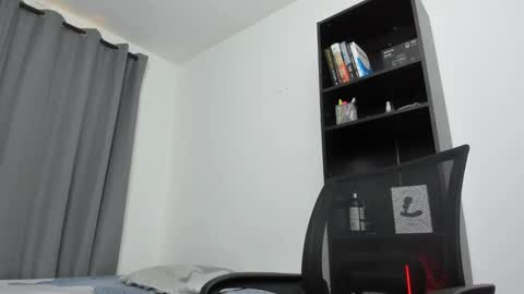 Snapshot of pierrevidal chatting on 01.27.25 Pierre online show from 01.27.25