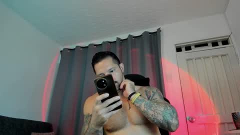 Snapshot of pierrevidal chatting on 11.03.25 Pierre online show from 11.03.25